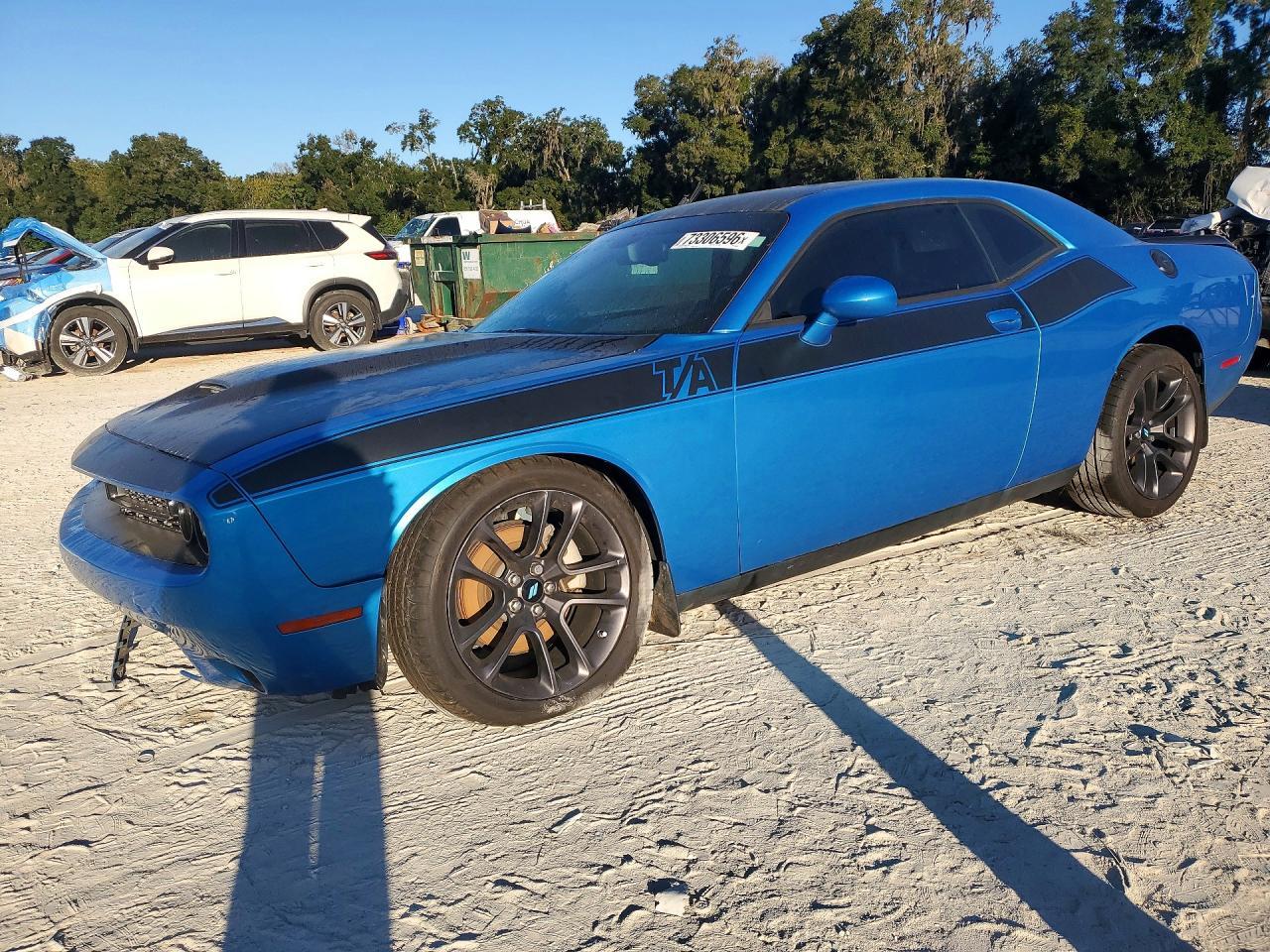 2023 Dodge Challenger R/T - zdjęcie główne