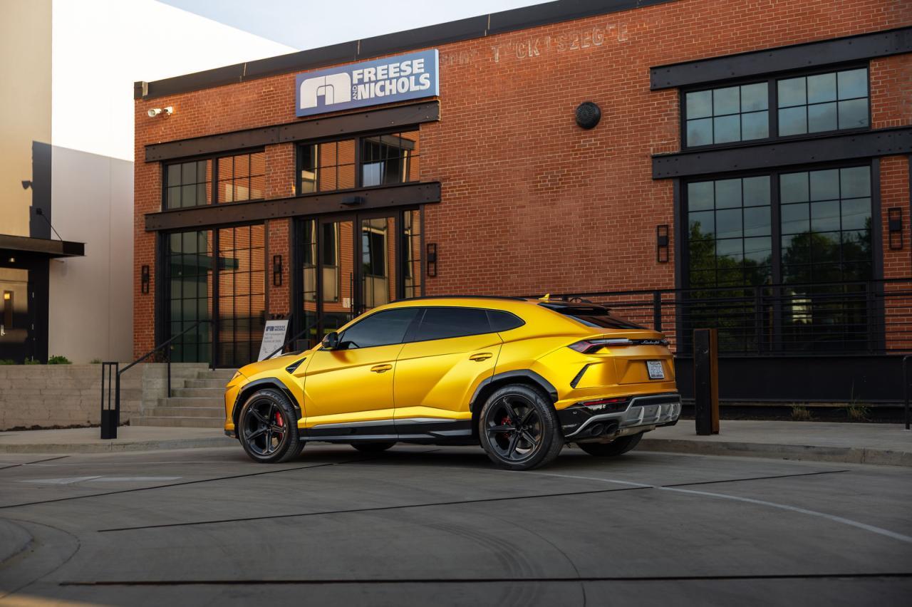 2019 Lamborghini Urus - zdjęcie 3