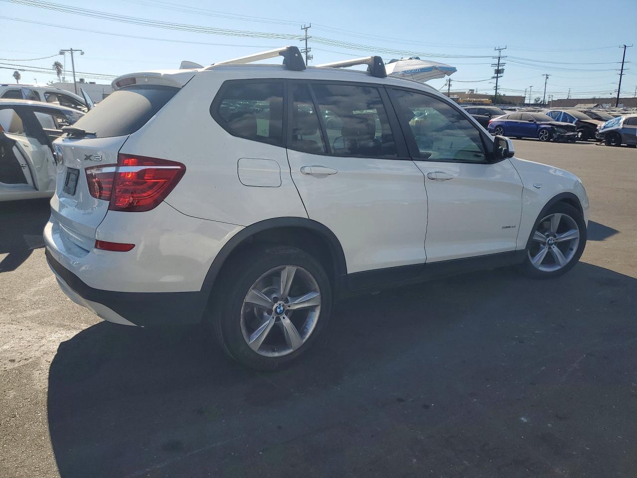 2017 BMW X3 Sdrive28I - zdjęcie 3