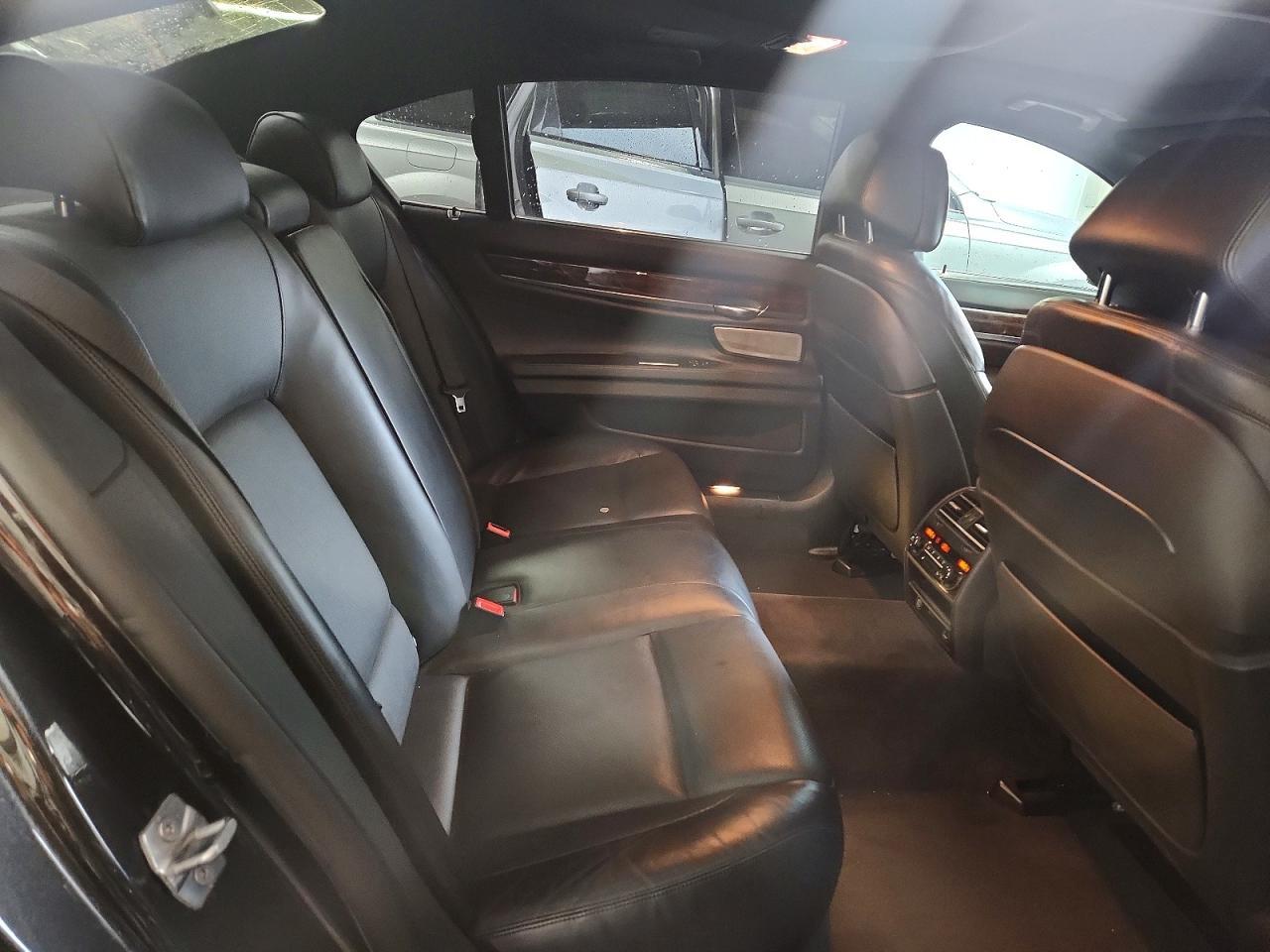 2013 BMW Seria 7 Alpina B7 - zdjęcie 10