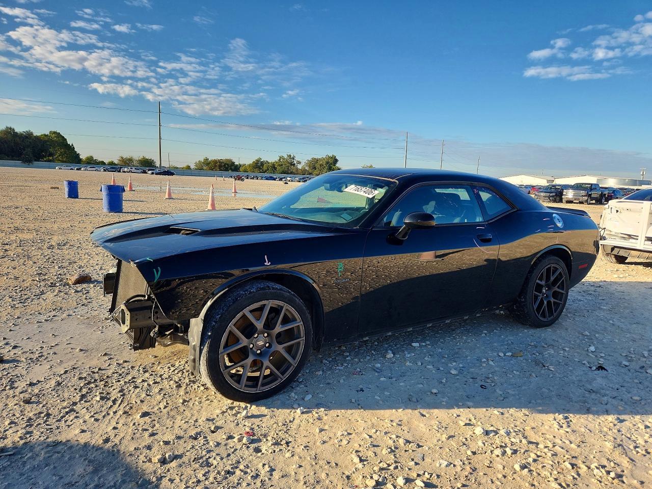 2018 Dodge Challenger R/T - zdjęcie główne
