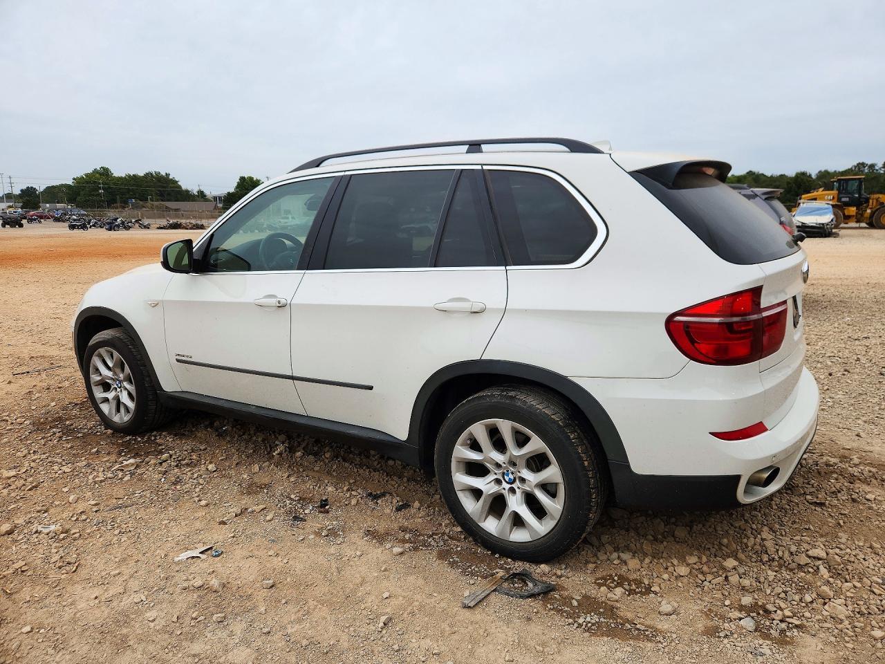2013 BMW X5 xDrive35I - zdjęcie 2