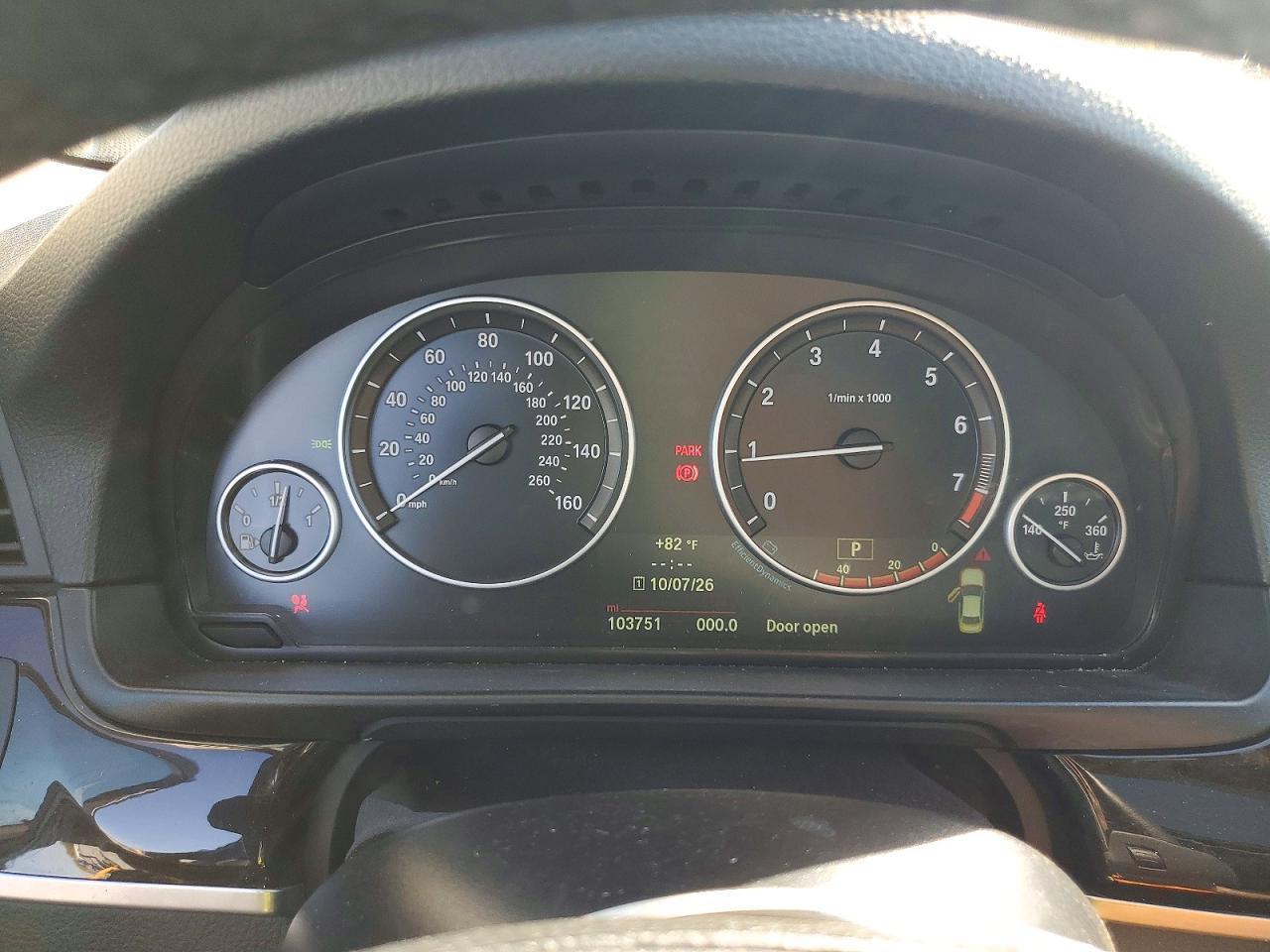 2014 BMW Seria 5 528i - zdjęcie 9