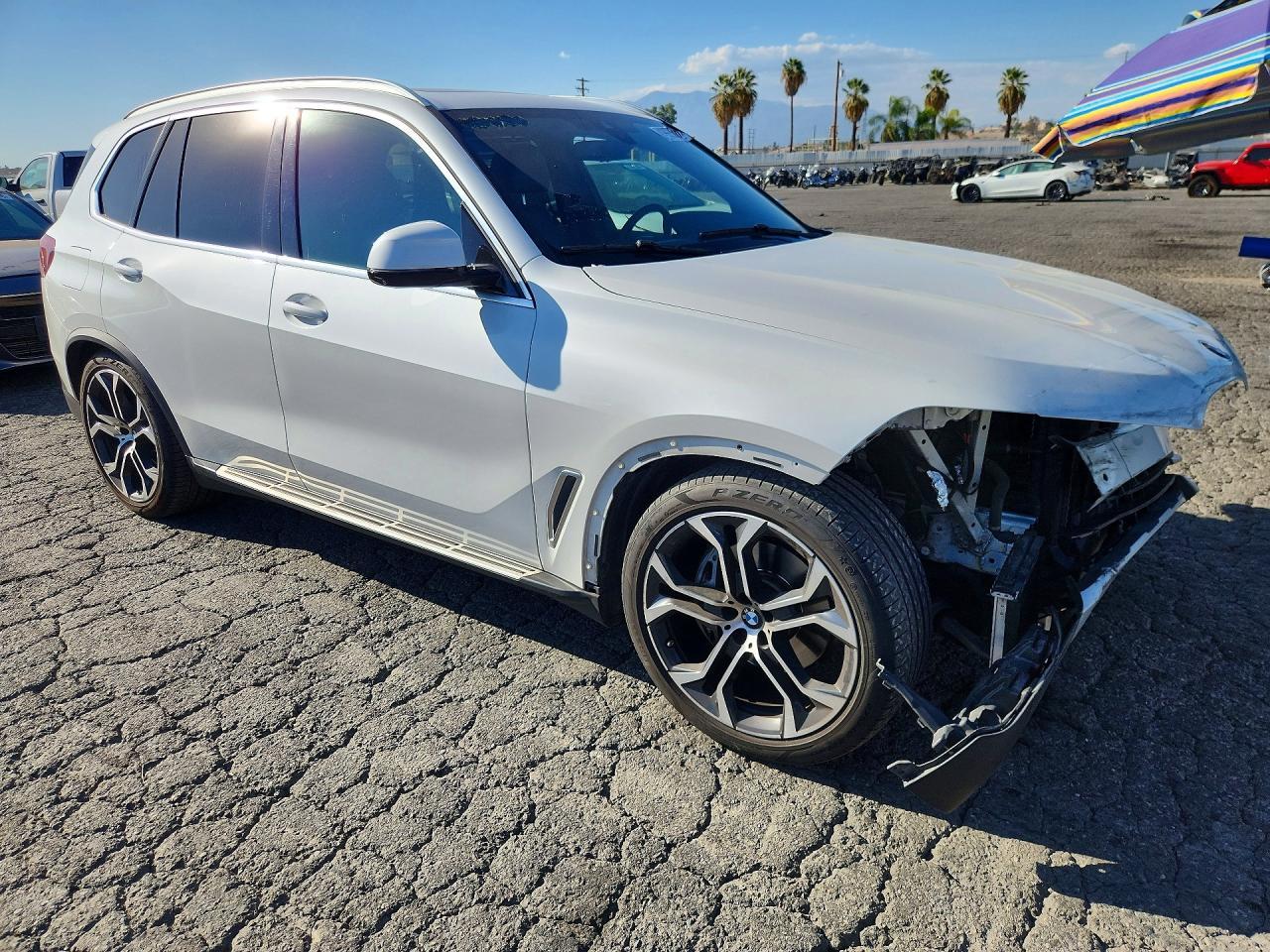 2022 BMW X5 xDrive40I - zdjęcie 4