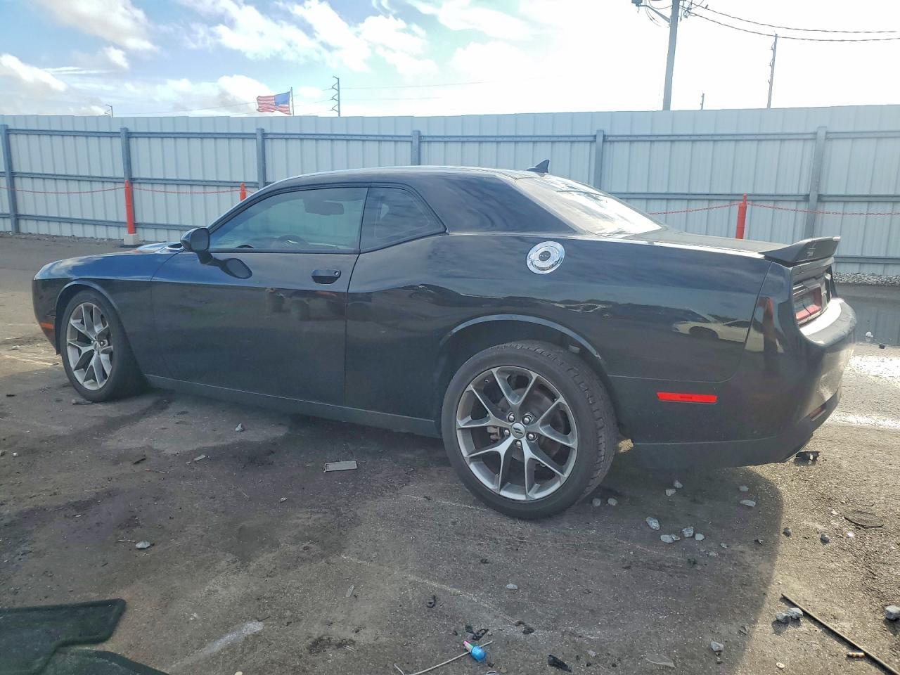 2023 Dodge Challenger Gt - zdjęcie 2