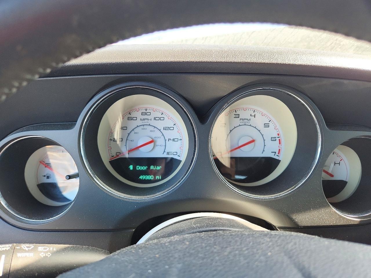 2014 Dodge Challenger R/T - zdjęcie 9