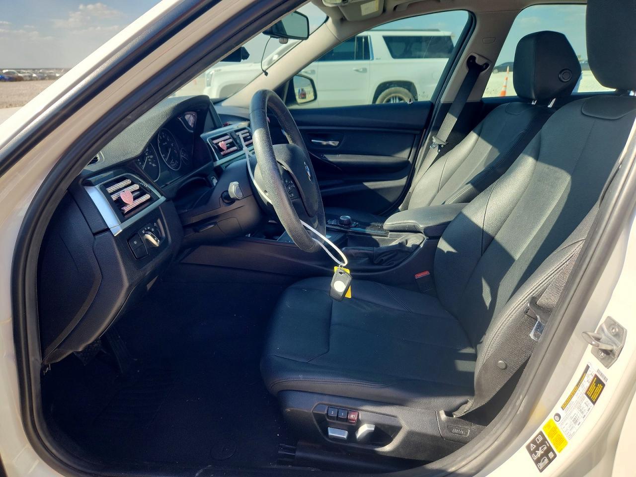 2018 BMW Seria 3 320i - zdjęcie 7