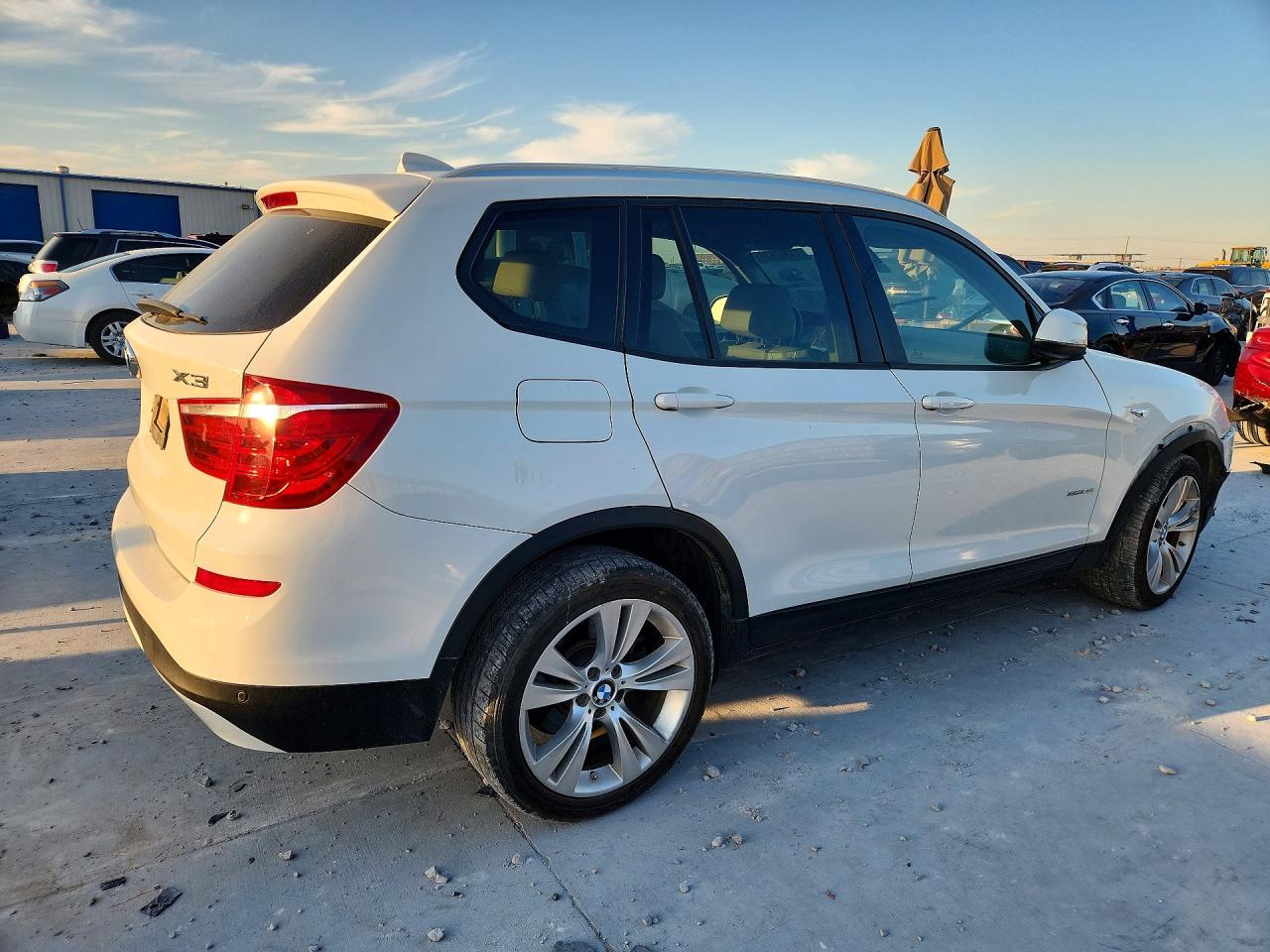 2016 BMW X3 xDrive28I - zdjęcie 3