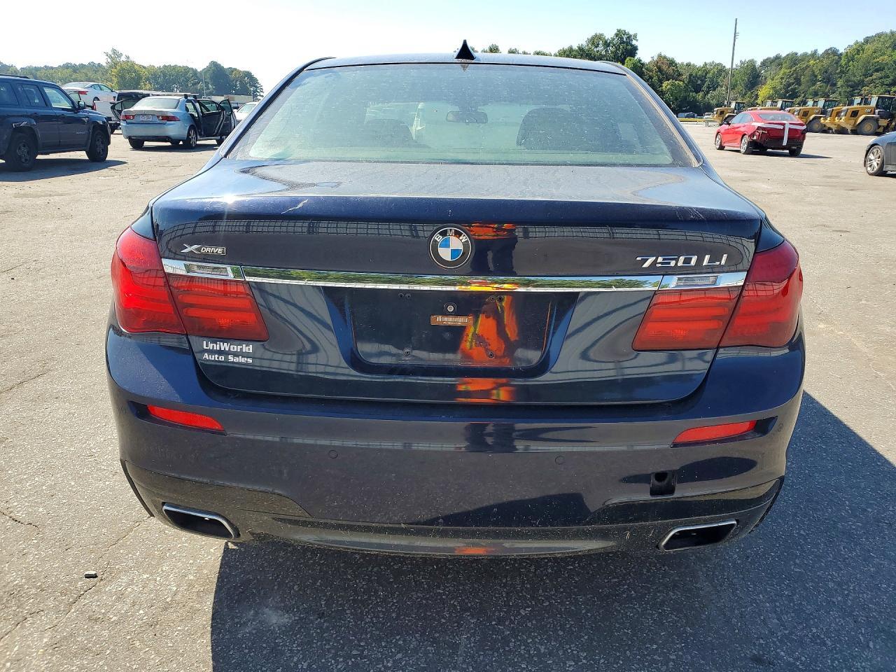 2014 BMW 750Li - zdjęcie 6