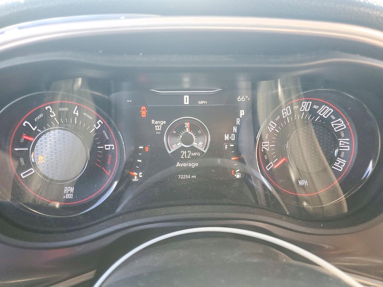 2022 Dodge Challenger Sxt - zdjęcie 9