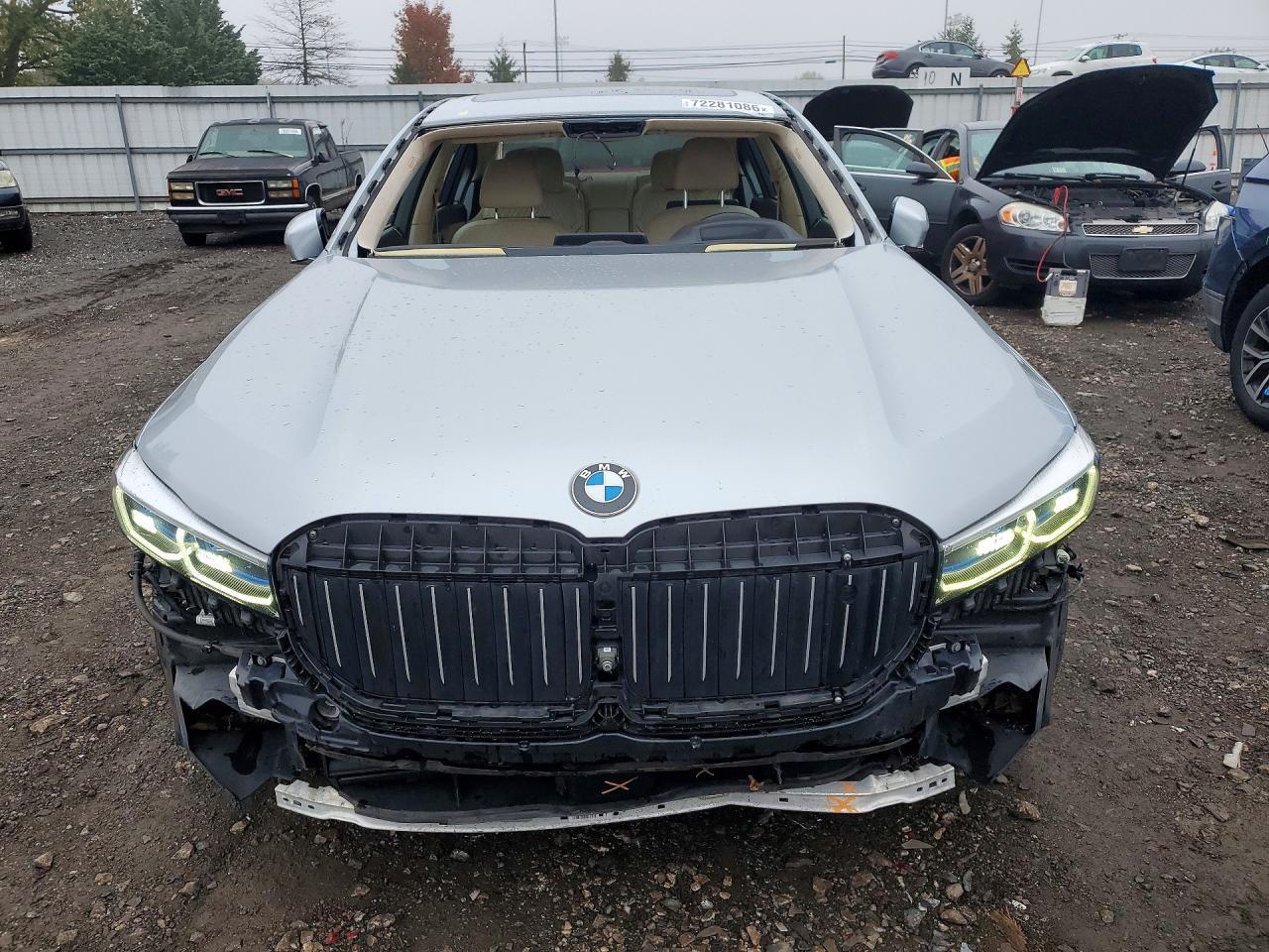 2020 BMW Seria 7 750i - zdjęcie 5