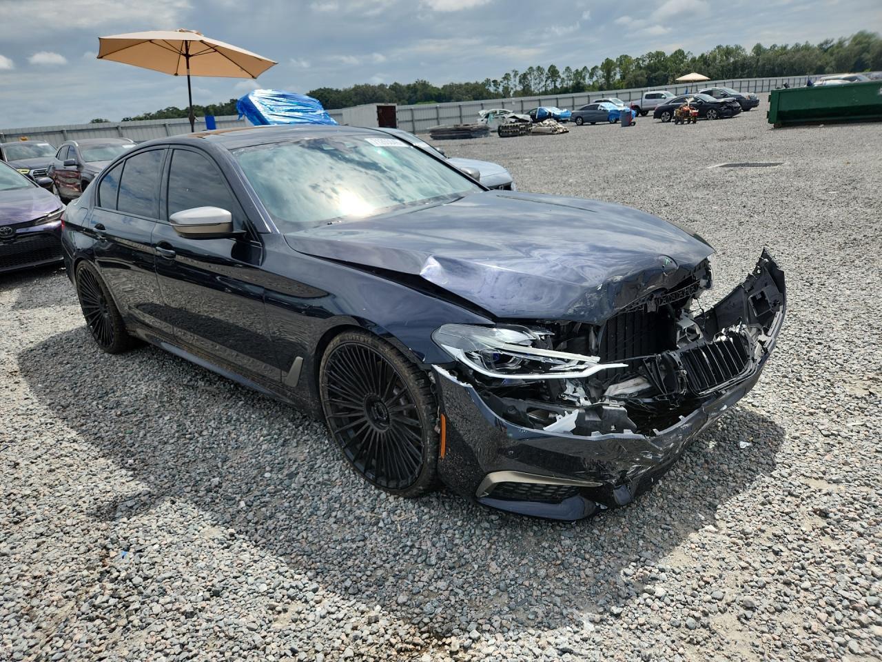 2019 BMW Seria 5 M550i - zdjęcie 4