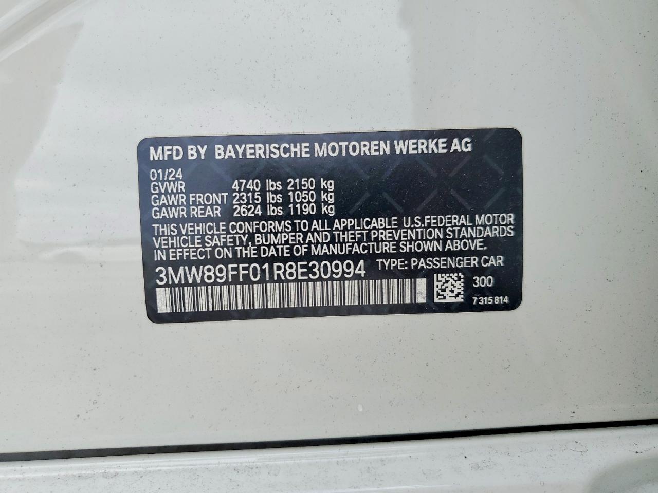 2024 BMW Seria 3 330i - zdjęcie 12