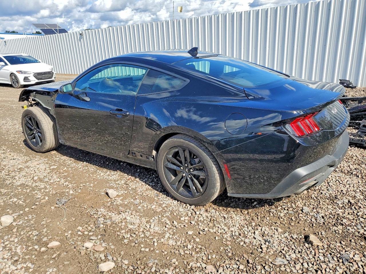 2026 Ford Mustang Gt - zdjęcie 2
