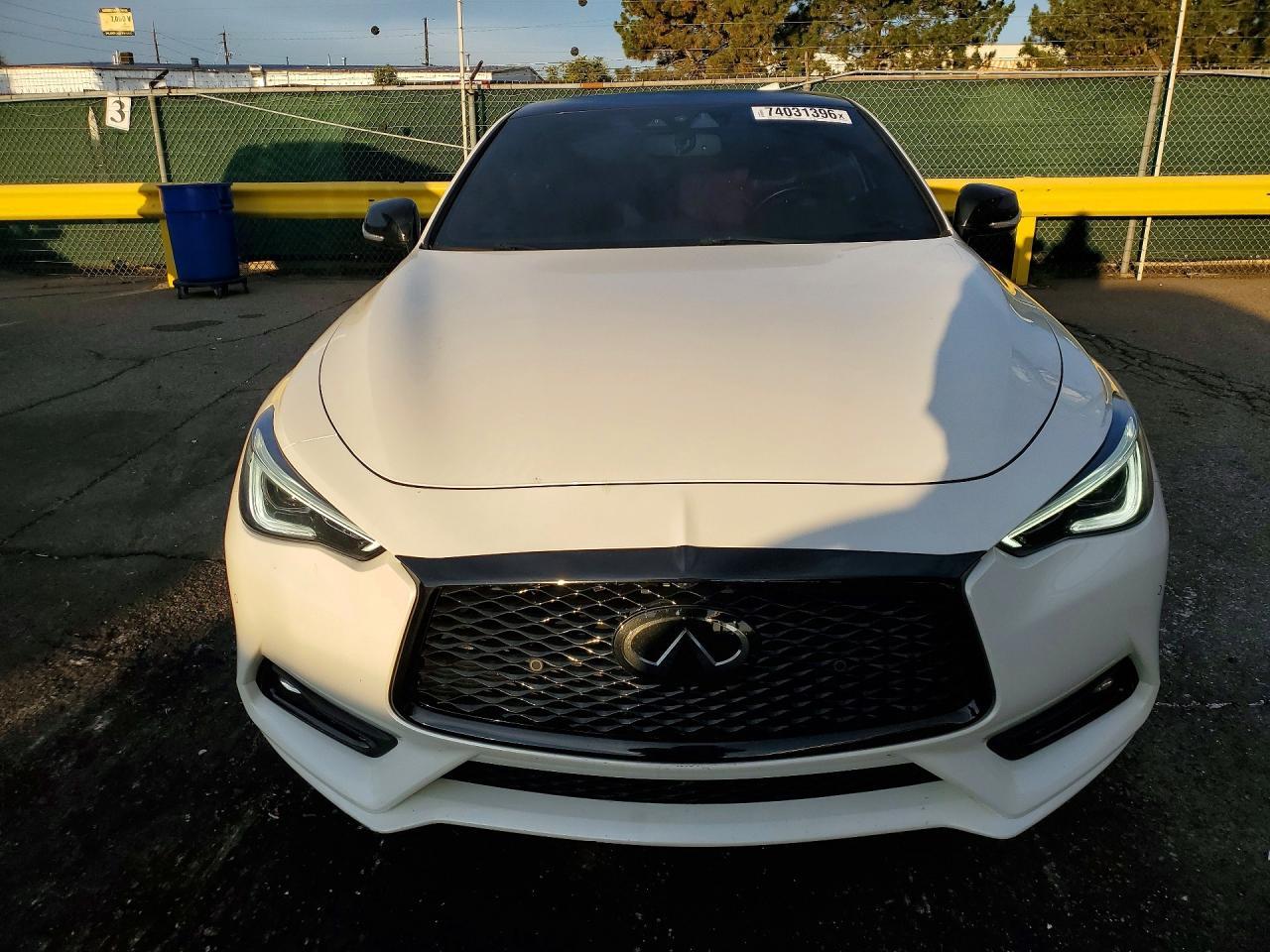 2021 Infiniti Q60 Red Sport 400 - zdjęcie 5