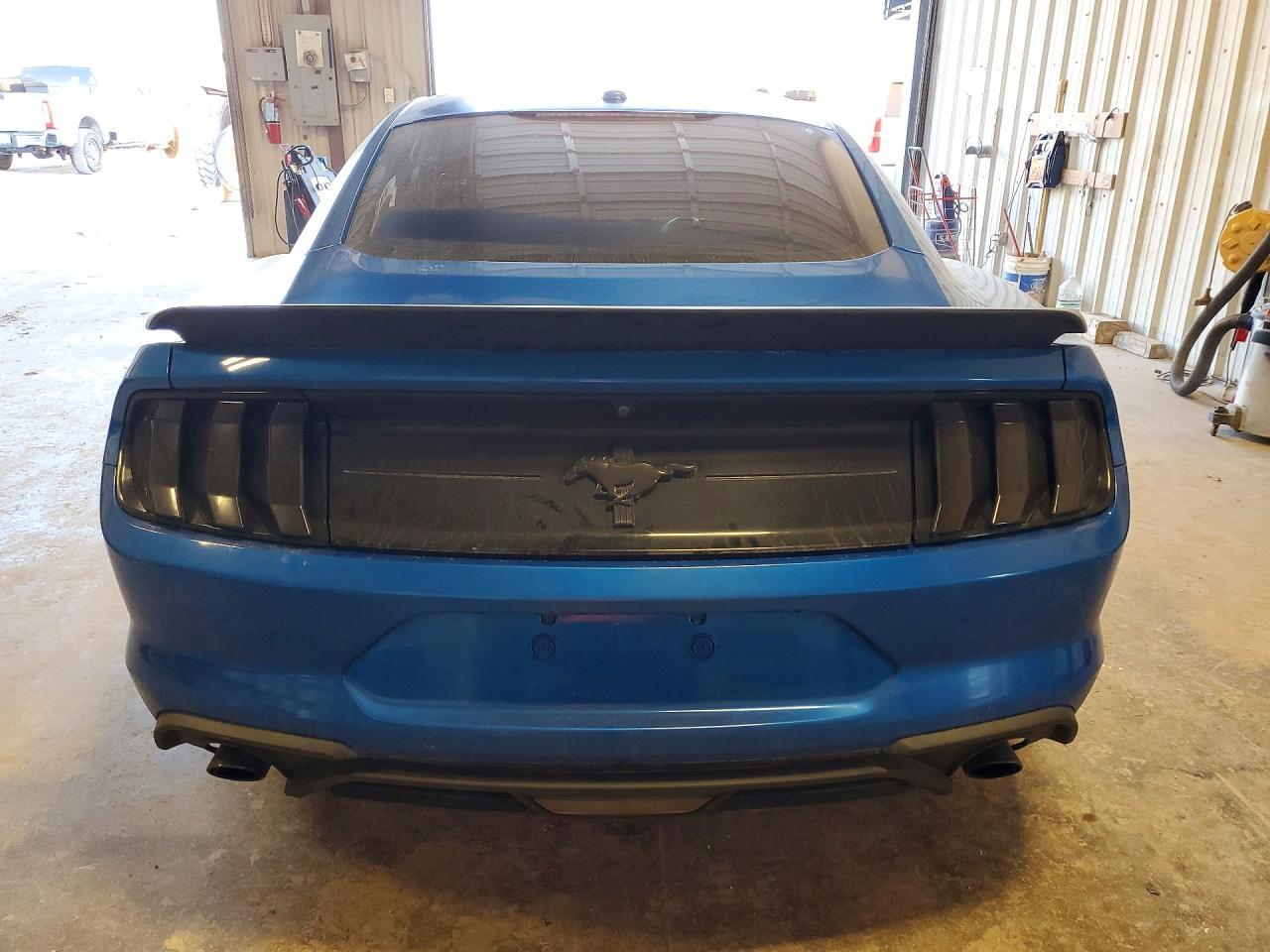2019 Ford Mustang - zdjęcie 6