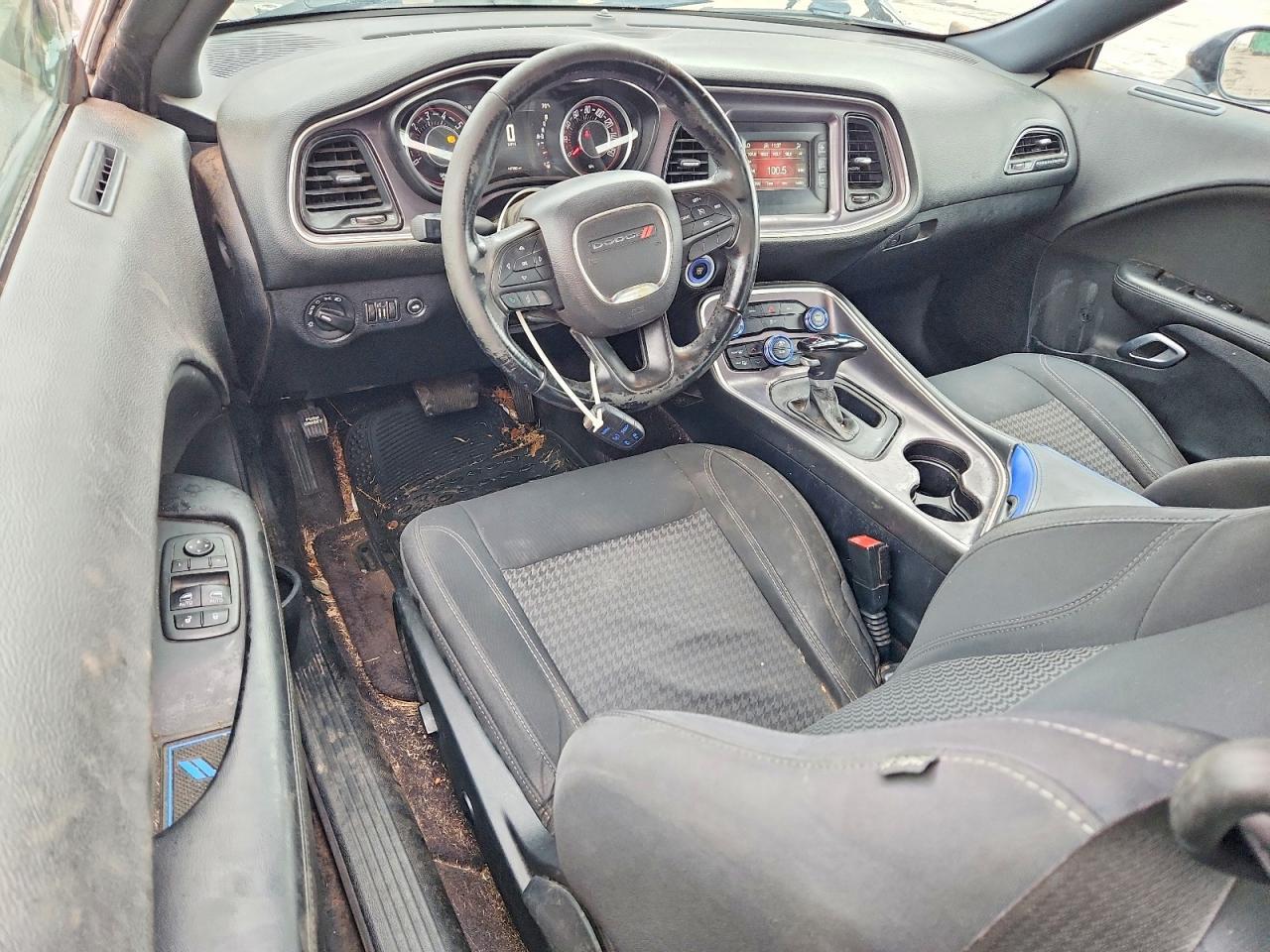 2016 Dodge Challenger Sxt - zdjęcie 8