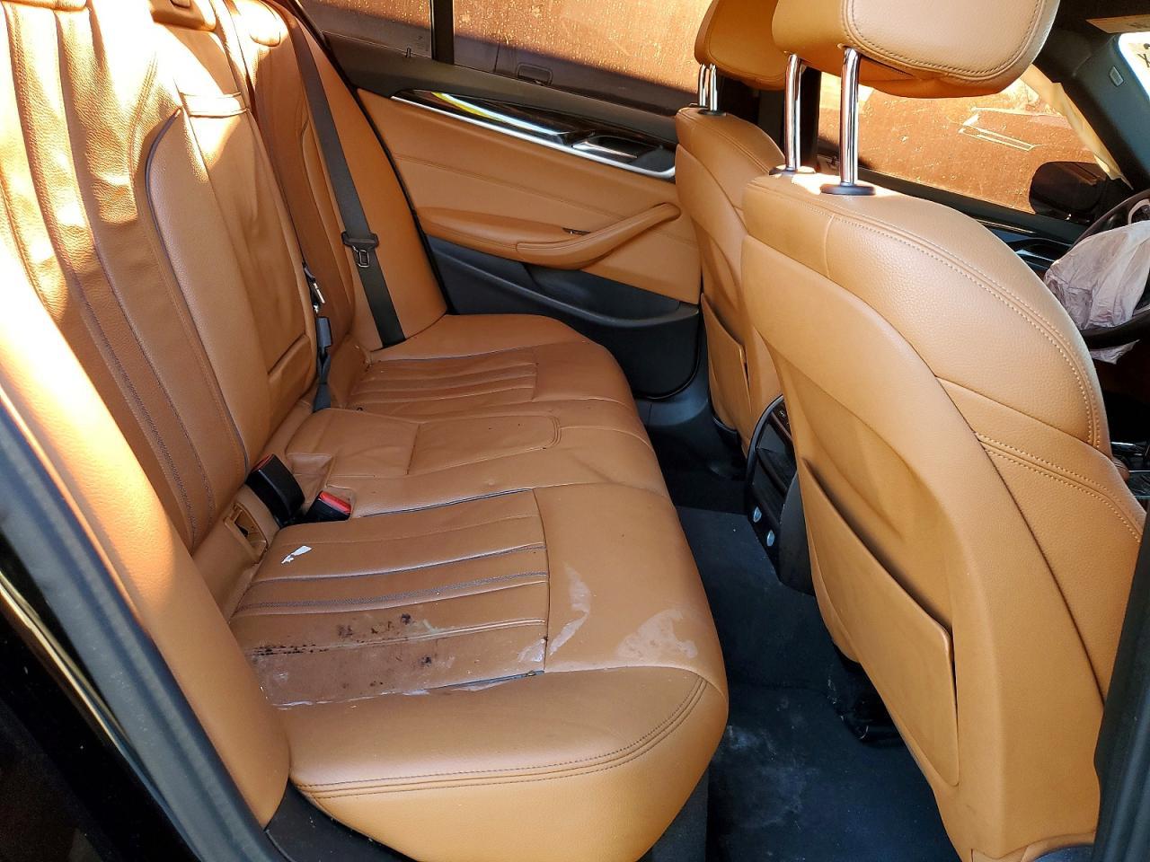 2019 BMW Seria 5 530i - zdjęcie 10
