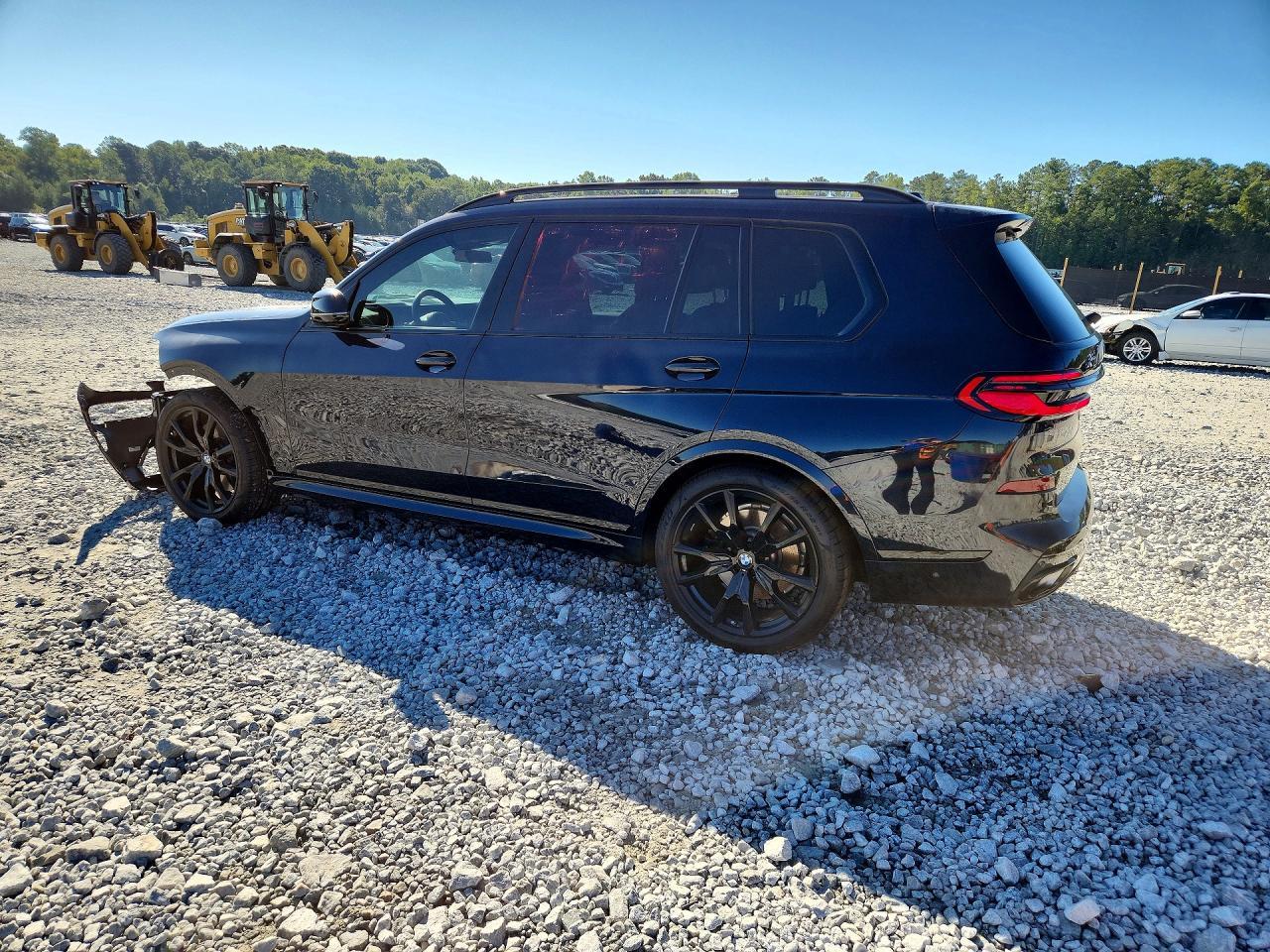 2025 BMW X7 xDrive40I - zdjęcie 2