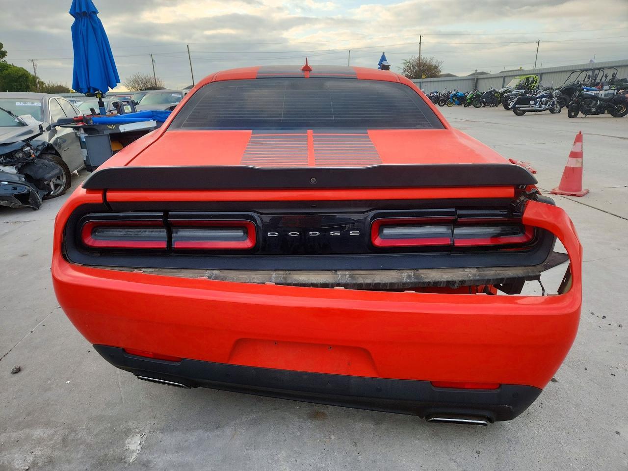 2017 Dodge Challenger Sxt - zdjęcie 6