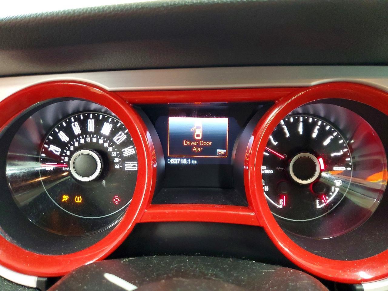 2014 Ford Mustang Base - zdjęcie 9