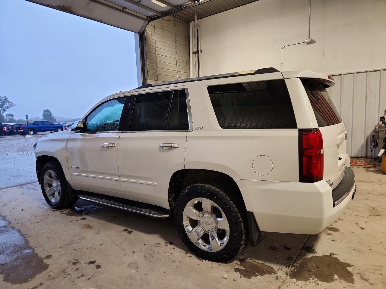 2016 Chevrolet Tahoe K1500 Ltz - zdjęcie 2