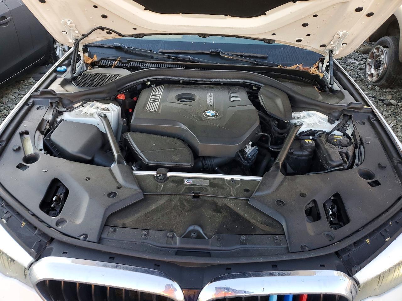 2017 BMW Seria 5 530i - zdjęcie 11