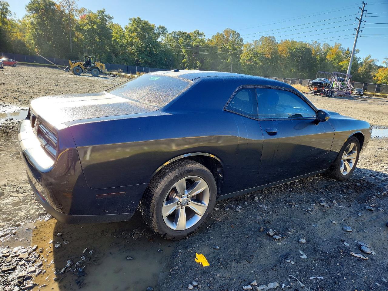 2016 Dodge Challenger Sxt - zdjęcie 3