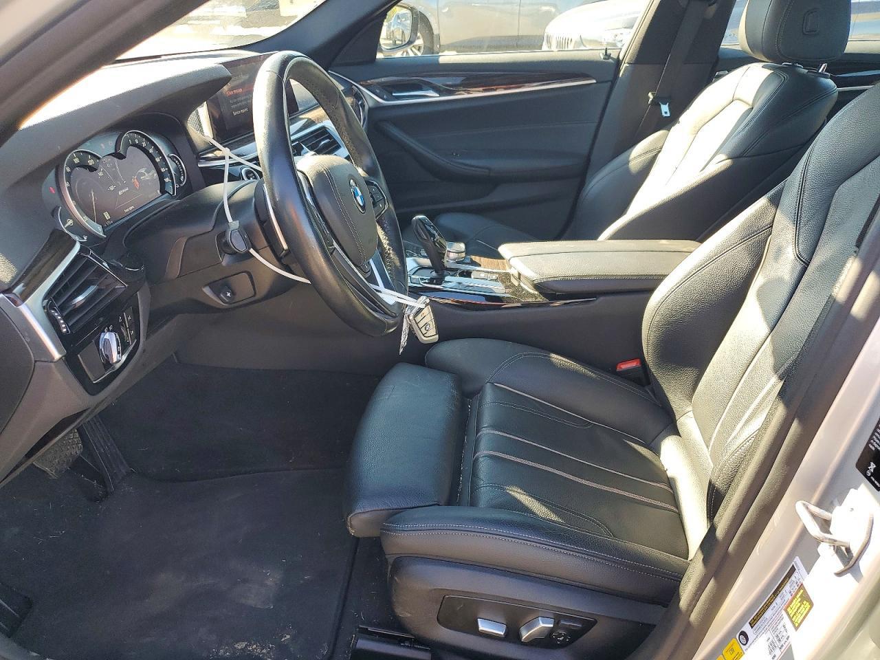 2019 BMW Seria 5 530e - zdjęcie 7