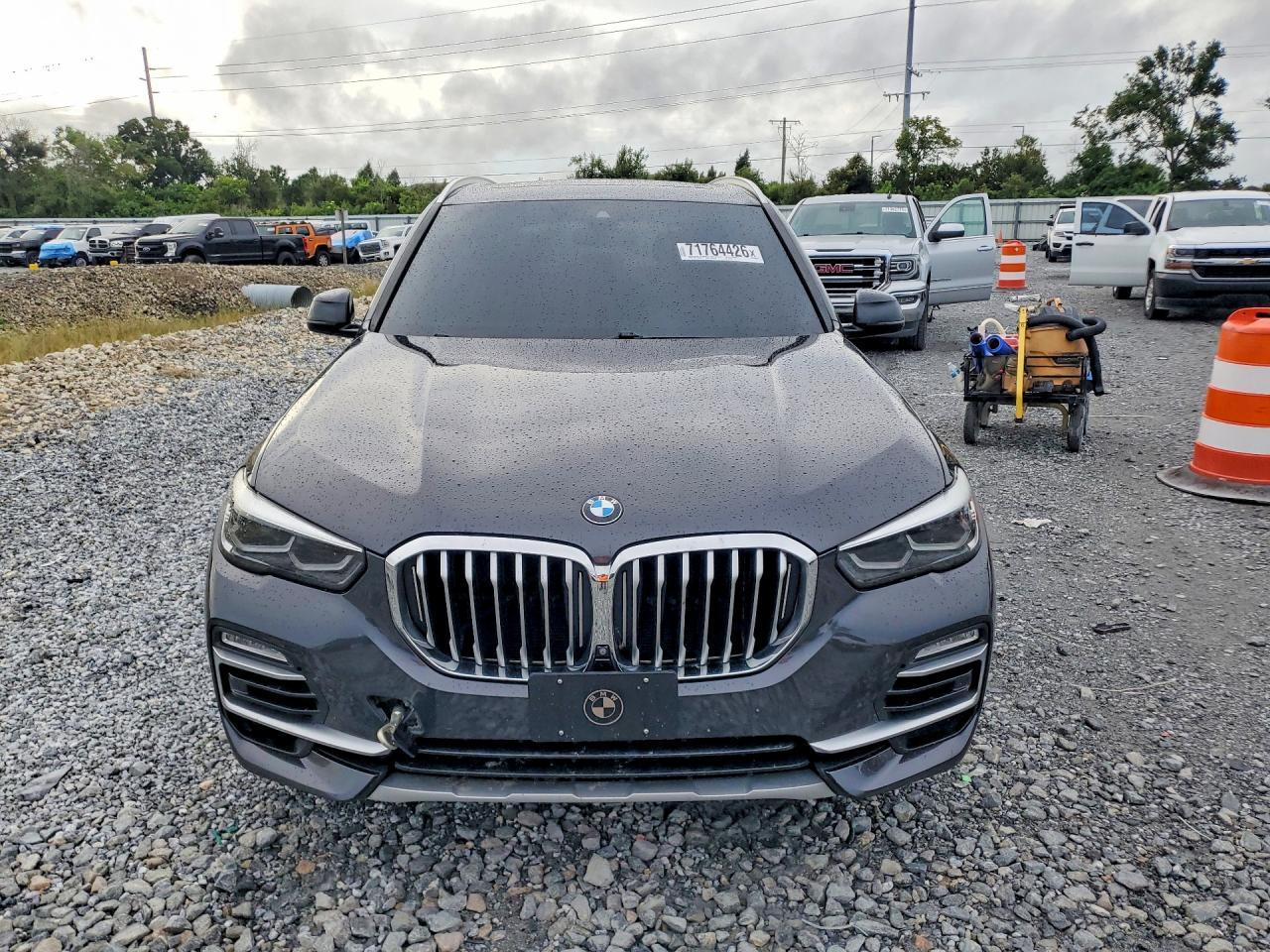 2021 BMW X5 xDrive40I - zdjęcie 5