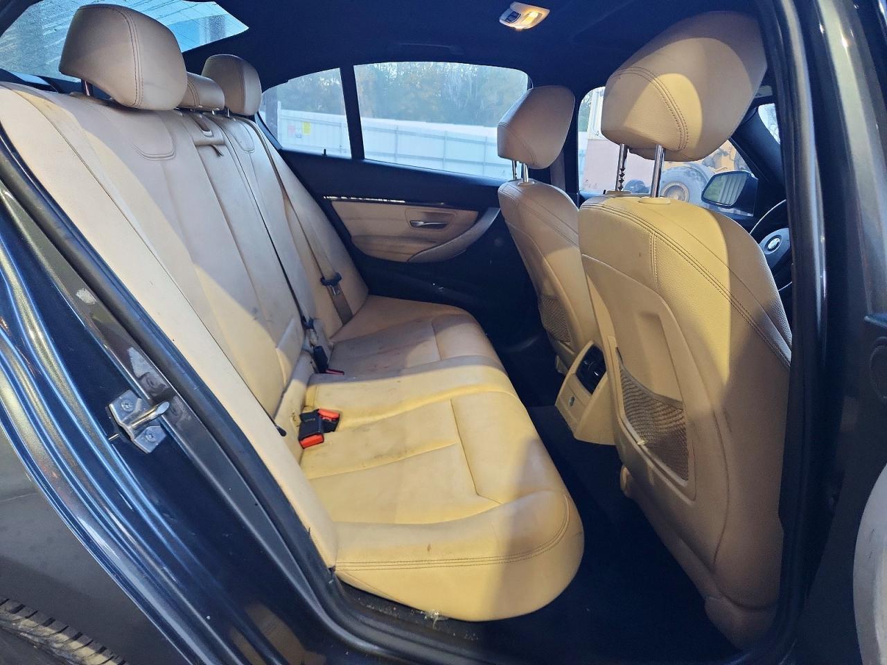 2017 BMW Seria 3 340i - zdjęcie 10