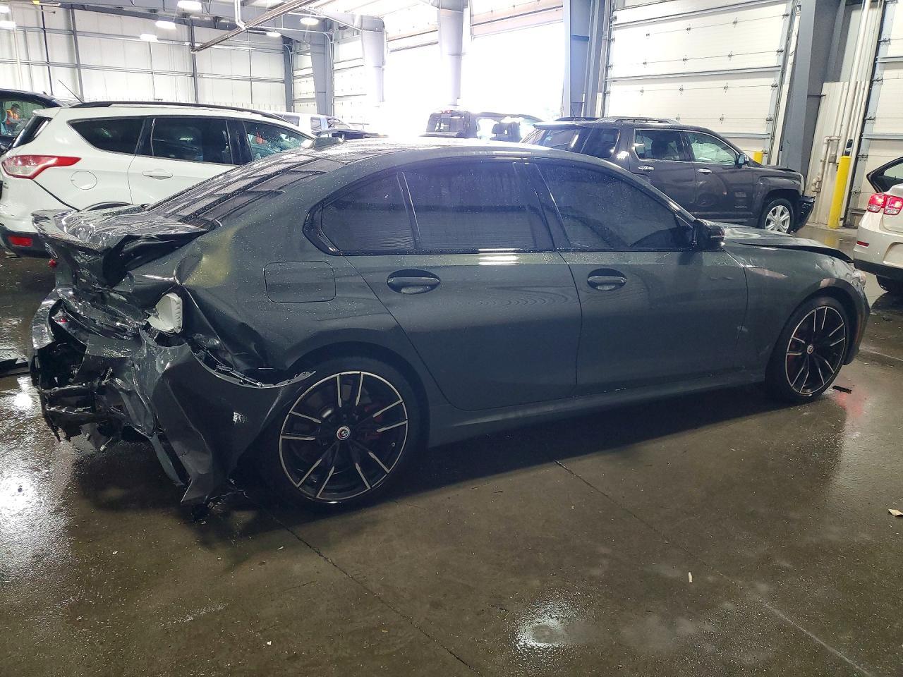 2023 BMW Seria 3 340i - zdjęcie 3