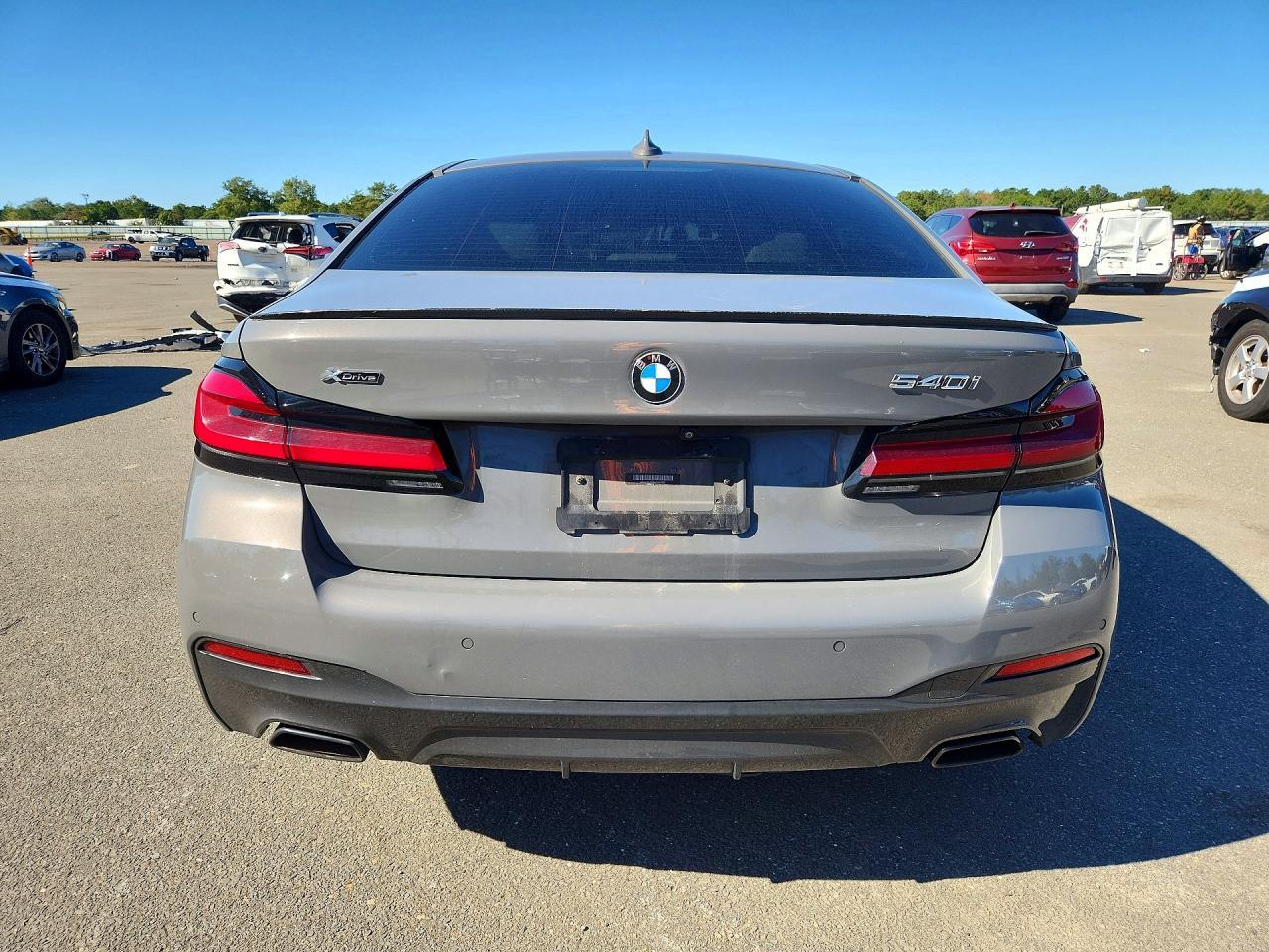 2021 BMW Seria 5 540i - zdjęcie 6