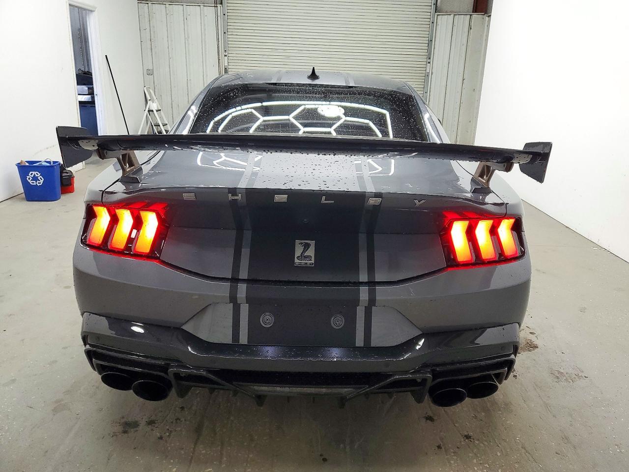 2025 Ford Mustang Gt - zdjęcie 6