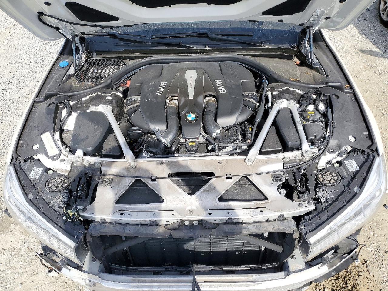 2019 BMW Seria 7 B7 - zdjęcie 11