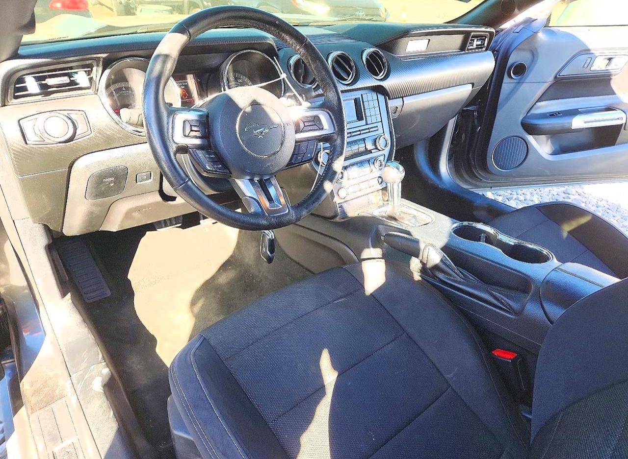 2016 Ford Mustang - zdjęcie 8