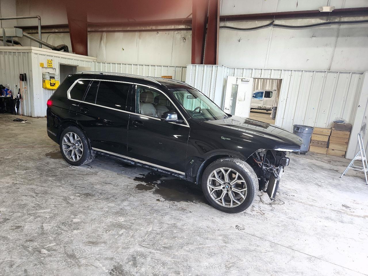 2020 BMW X7 xDrive40I - zdjęcie 4