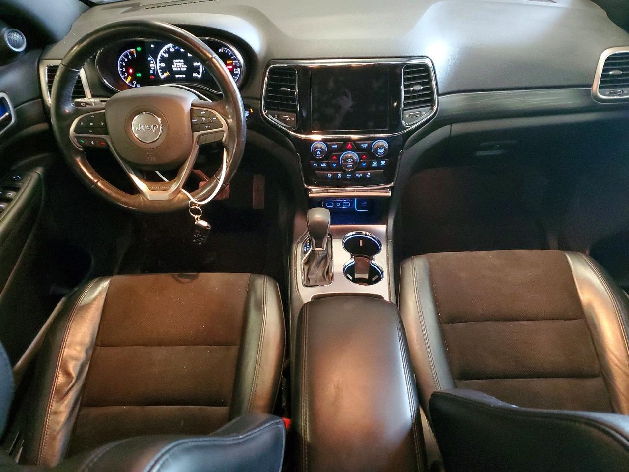2020 Jeep Grand Cherokee Laredo - zdjęcie 8