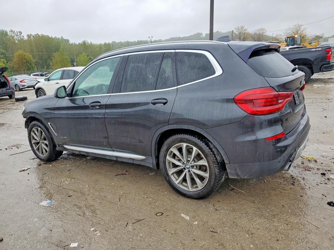 2018 BMW X3 xDrive30I - zdjęcie 2
