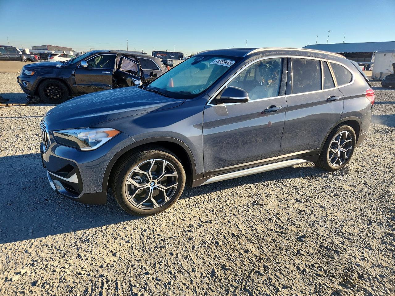 2021 BMW X1 xDrive28I - zdjęcie główne