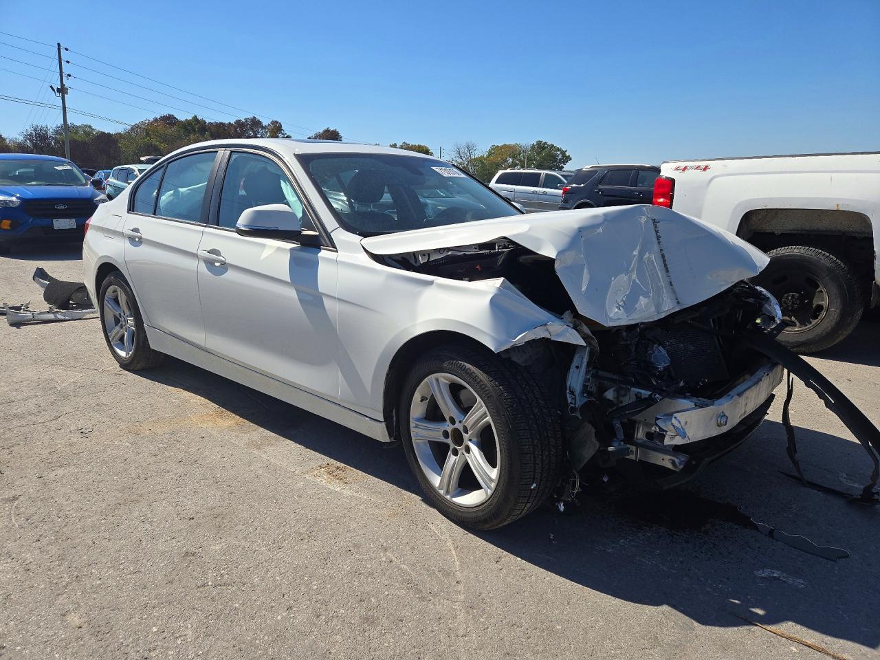 2014 BMW 320 I xDrive - zdjęcie 4