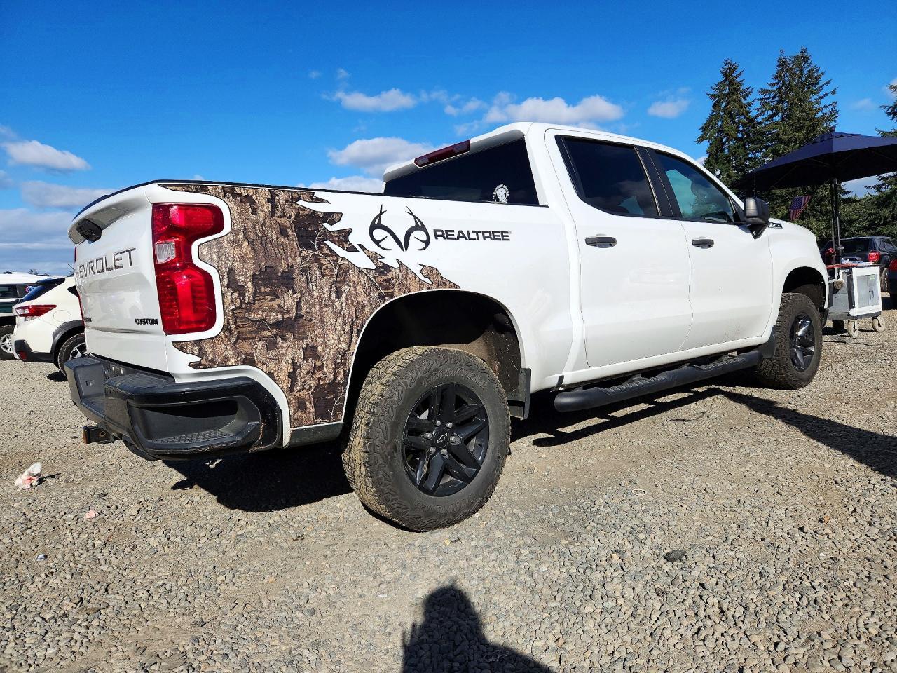 2024 Chevrolet Silverado K1500 Trail Boss Custom - zdjęcie 3