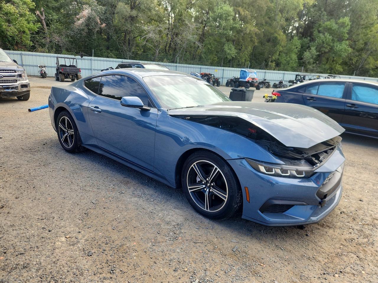 2025 Ford Mustang - zdjęcie 4