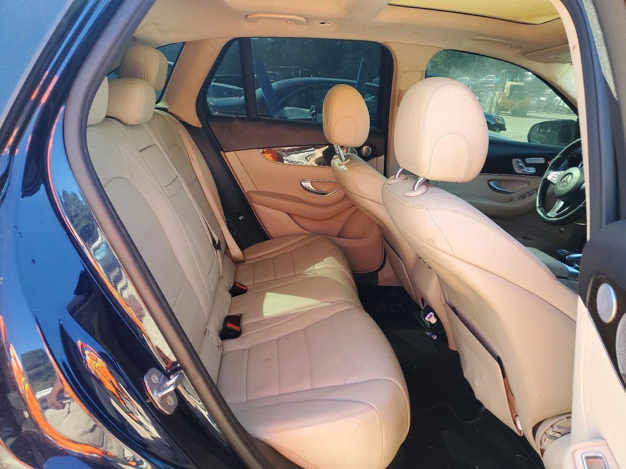 2016 Mercedes-Benz Glc 300 4Matic - zdjęcie 10