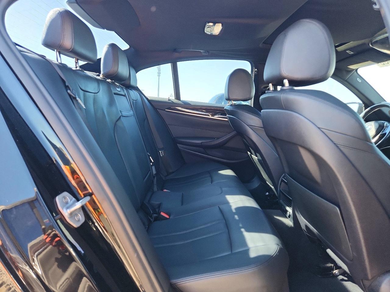 2018 BMW 530 I - zdjęcie 10