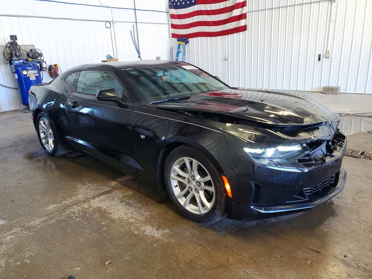 2021 Chevrolet Camaro Ls - zdjęcie 4