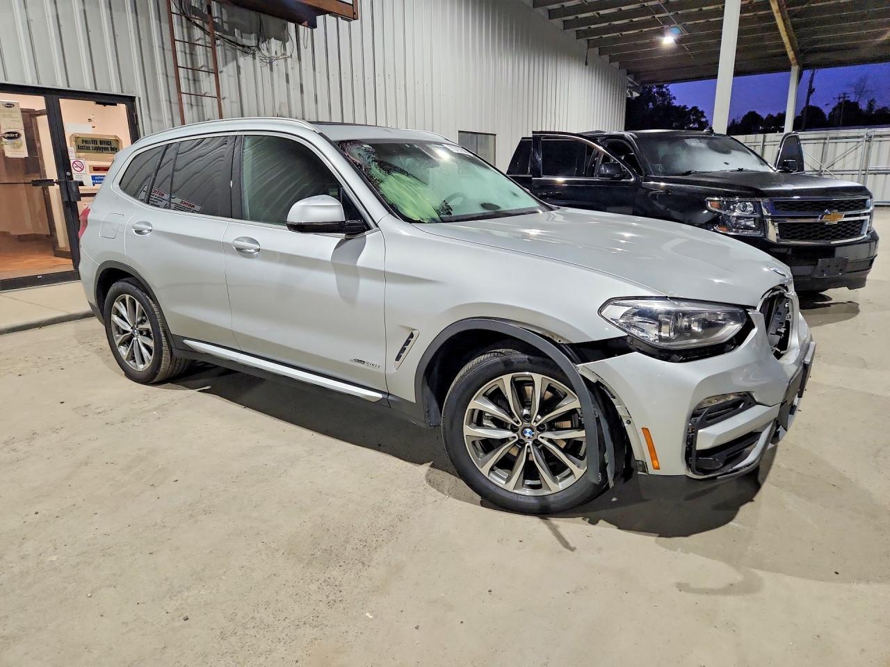 2018 BMW X3 xDrive30I - zdjęcie 4