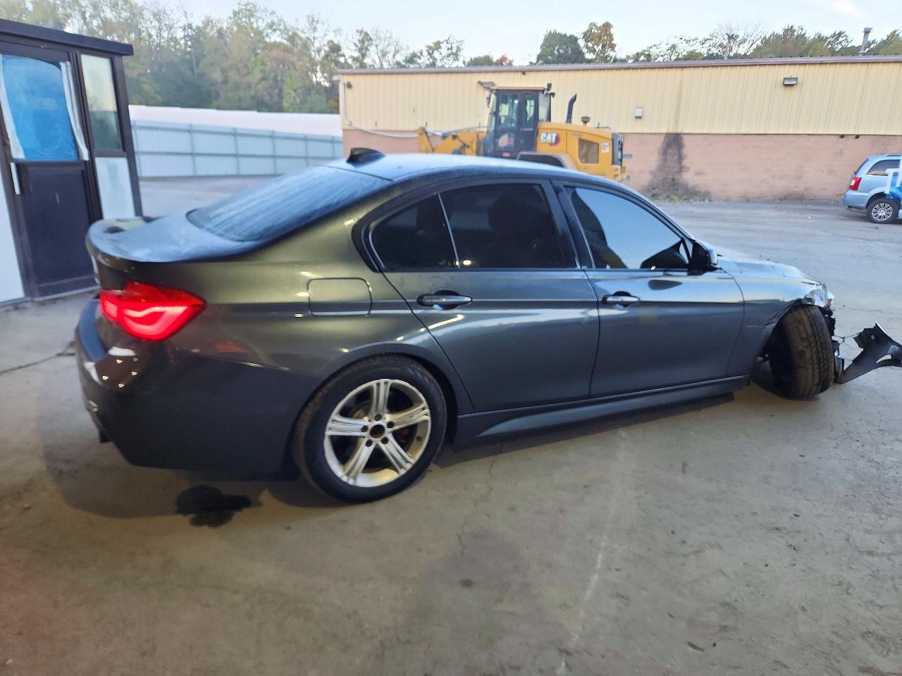 2017 BMW Seria 3 340i - zdjęcie 3