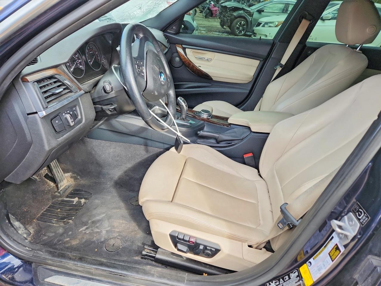 2015 BMW Seria 3 335i - zdjęcie 7
