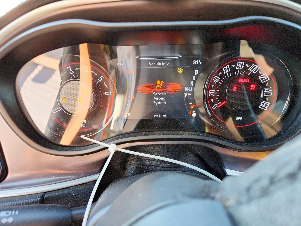 2019 Dodge Challenger Sxt - zdjęcie 9